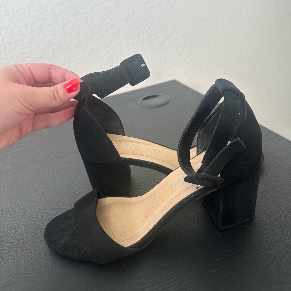 Black Ankle Strap Block Heel Sandals